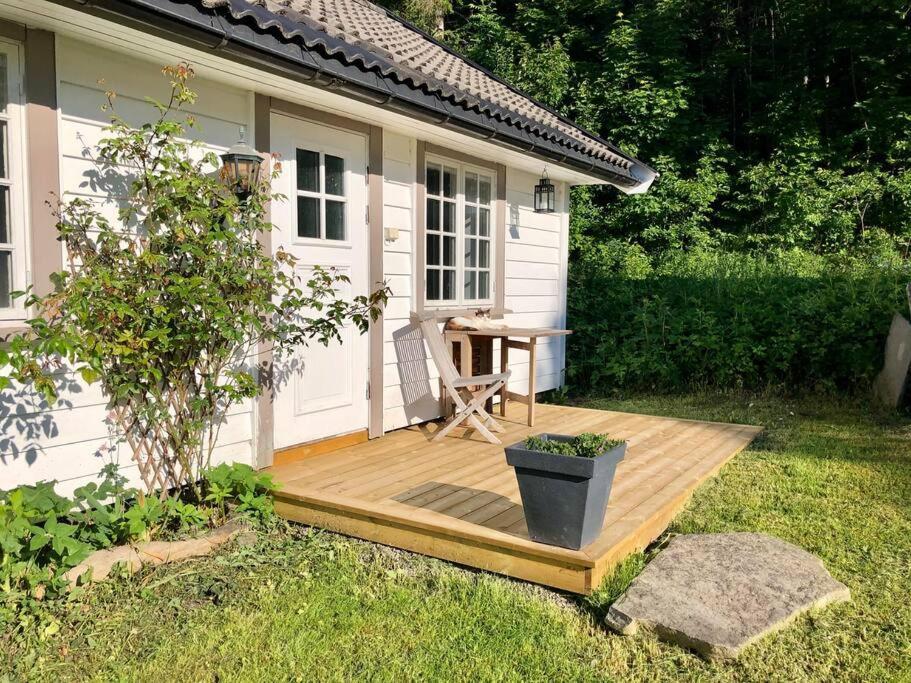Idyllic Small Farm Appartment Tønsberg Dış mekan fotoğraf